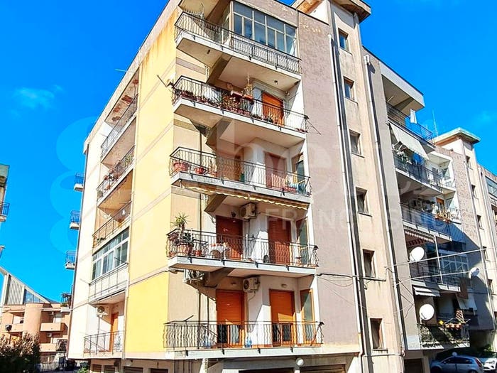 Appartamento con 5 locali in vendita in Viale Dell' Autonomia, Centro, Gravina di Catania