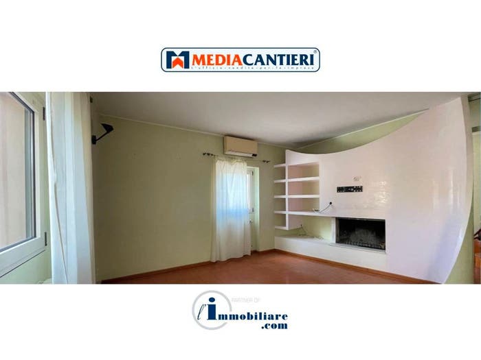 Casa con 5 locali in vendita in Via Villa De Felici, Centro, Pianella