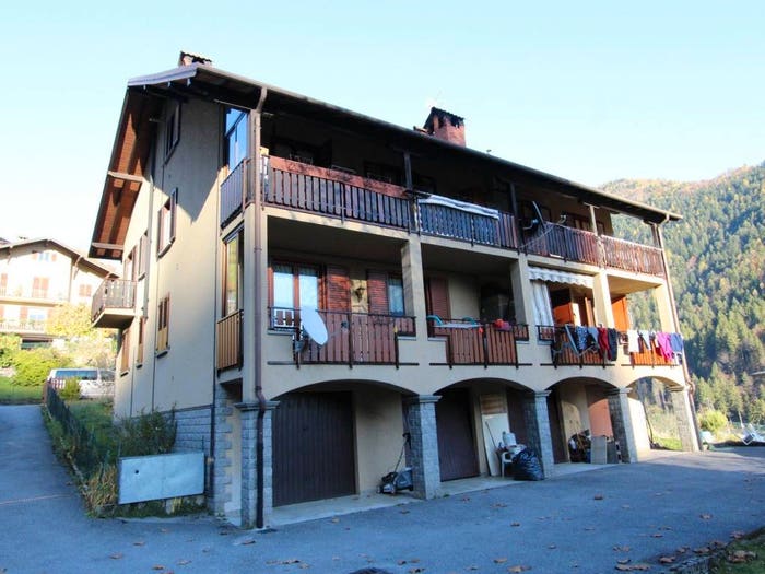 Appartamento con 5 locali in vendita in Via Bettuno Alto, Centro, Gromo