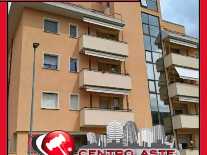 Appartamento con 5 locali in vendita in Via Benedetto Croce, Casa del Diavolo, Perugia