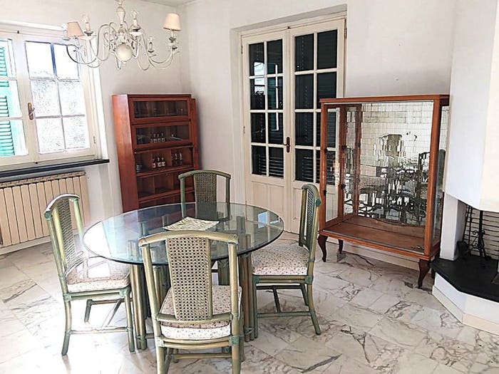 Appartamento con 6 locali in vendita in Via San Domenichino, Ronchi Poveromo, Massa