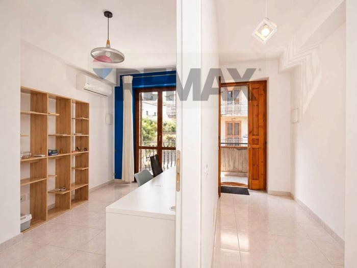Appartamento con 5 locali in vendita in Via Savoia, Borgo, Catania