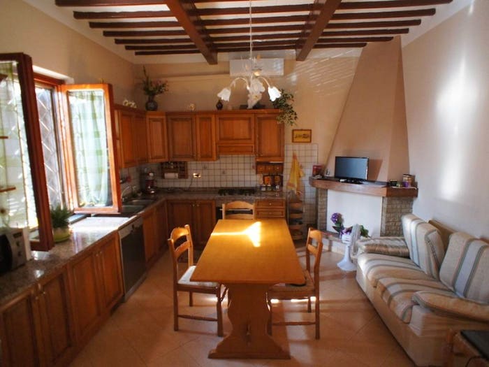 Appartamento quadrilocale in vendita in Via della Capanna, La Capanna, Chiesina Uzzanese