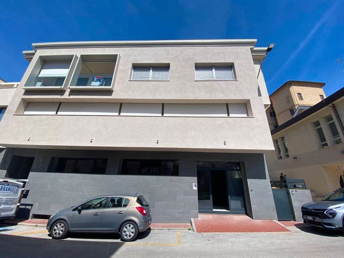 Appartamento trilocale in vendita in Via Trieste, Centro, Loreto