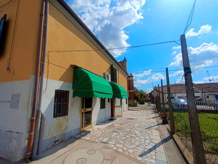 Casa con 6 locali in vendita in Via Settimo Raimondi, La Saletta Tamara, Copparo