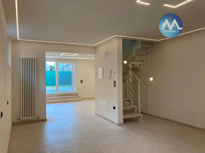 Appartamento con 5 locali in vendita in via Ettore Mancini, Pantano, Pesaro