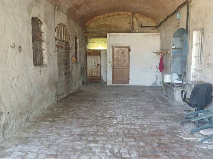 Casa con 6 locali in vendita in San Prospero, Parma