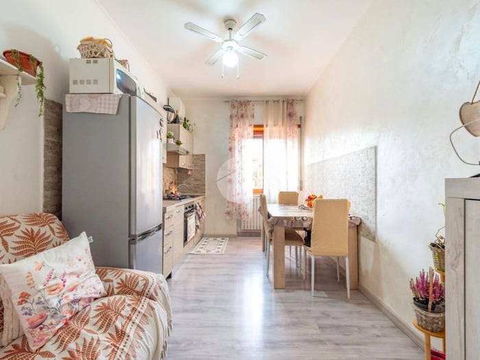 Appartamento bilocale in vendita in Via Borore, Rocca Cencia, Roma