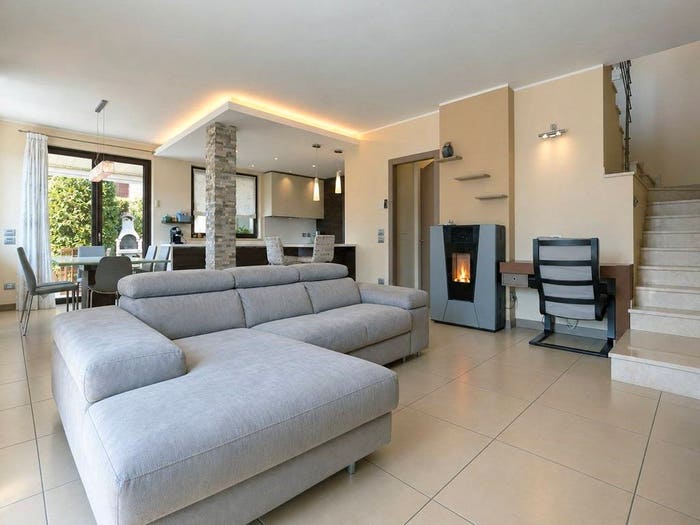 Casa quadrilocale in vendita in Via Bassetti, Cenate Sopra