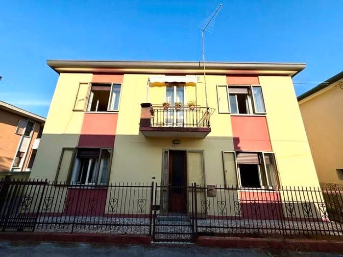 Casa con 5 locali in vendita in Via Antonio Pertile, Centro, Stra