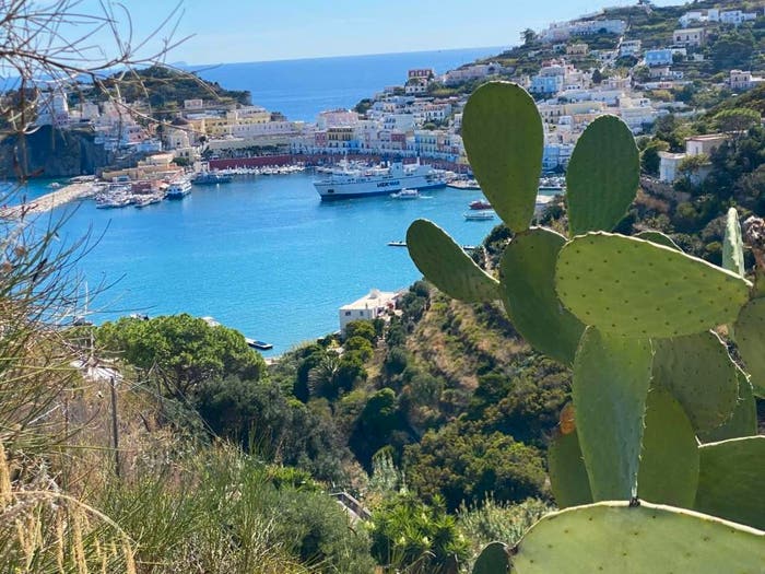 Casa quadrilocale in vendita in Via Sopra Giancos, Centro, Ponza