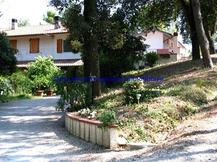 Casa con 6 locali in vendita in STRADA DEI POZZETTI, Villa Fastiggi, Pesaro