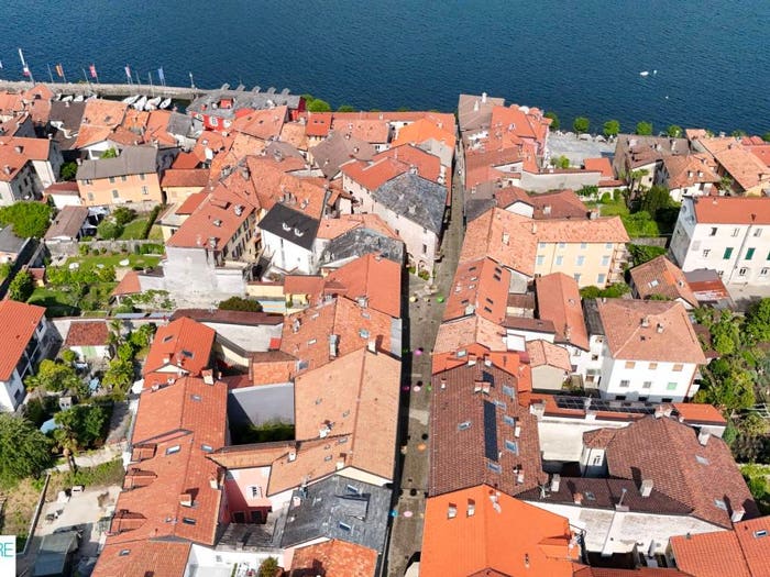 Casa con 6 locali in vendita in Via Umberto I, Centro, Cannobio