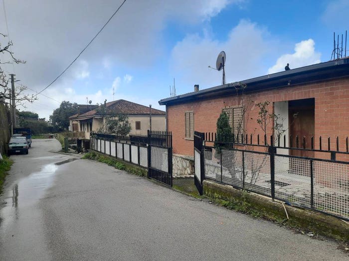 Appartamento con 5 locali in vendita in Via Serrone, Centro, Centola