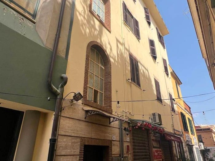 Appartamento quadrilocale in vendita in Via dei Volsci, Centro, Nettuno