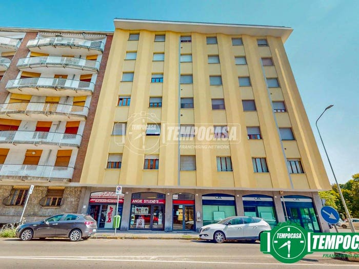 Appartamento trilocale in vendita in Via Marengo, Piazza Genova, Alessandria