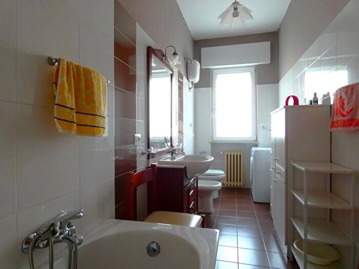 Appartamento con 5 locali in vendita in Policoro
