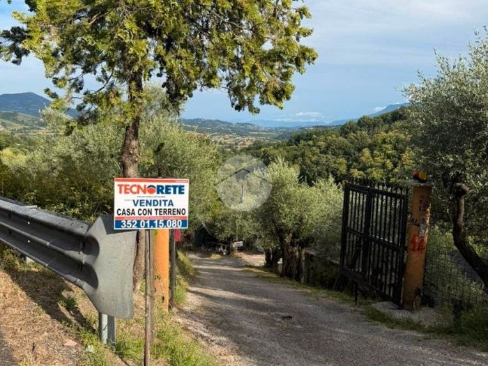 Casa trilocale in vendita in Via Mole, Paliano