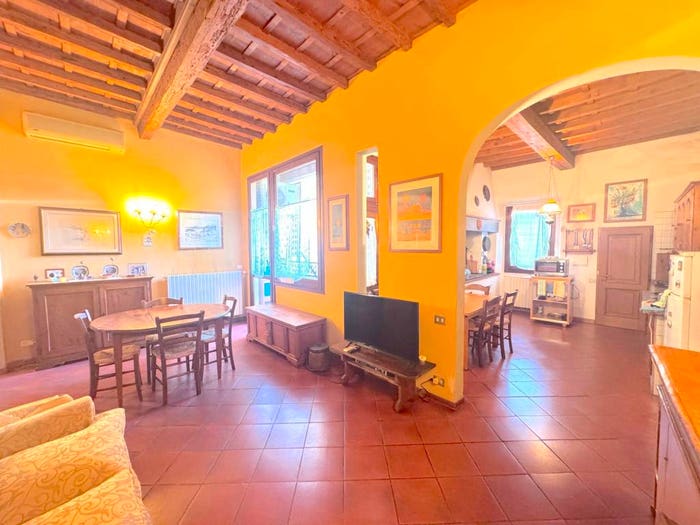 Appartamento con 5 locali in vendita in Via San Zanobi, San Marco SS Annunziata, Firenze