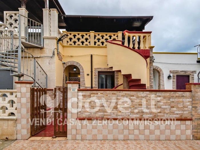 Casa con 5 locali in vendita in Via dei Gobioni, Torre Columena, Manduria