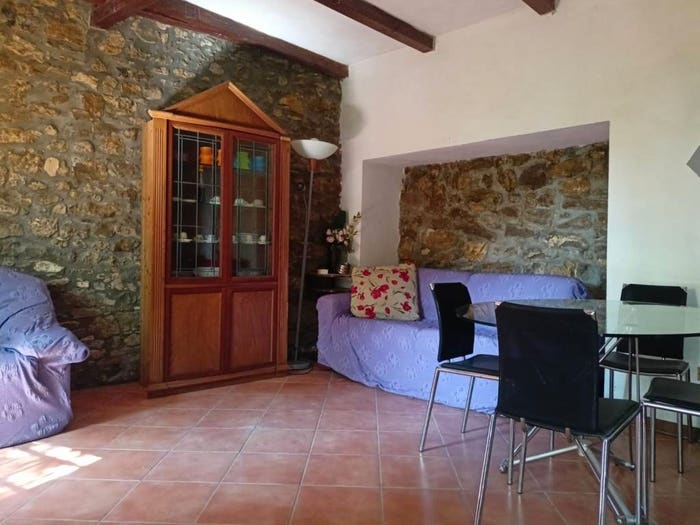 Casa quadrilocale in vendita in Via Marconi, Centro, Gropparello