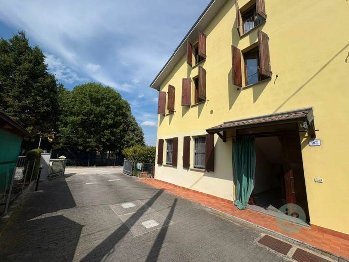 Appartamento trilocale in vendita in Via Romana, Villafranca, Medolla