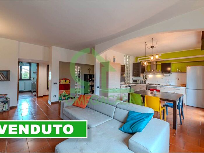 Appartamento trilocale in vendita in Via della Molazza, Centro, Casalpusterlengo