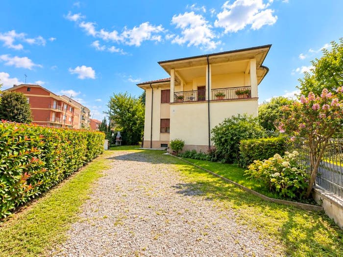 Casa con 6 locali in vendita in Via Torino, Druento