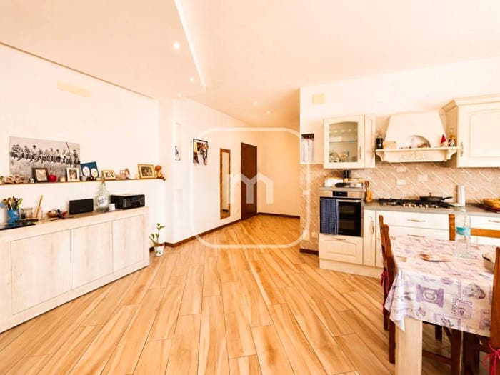 Appartamento trilocale in vendita in Via Casilina, Rocca Cencia, Roma
