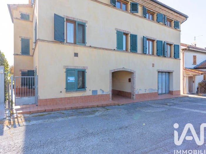 Casa con 6 locali in vendita in Via Ponte Musone, Filottrano
