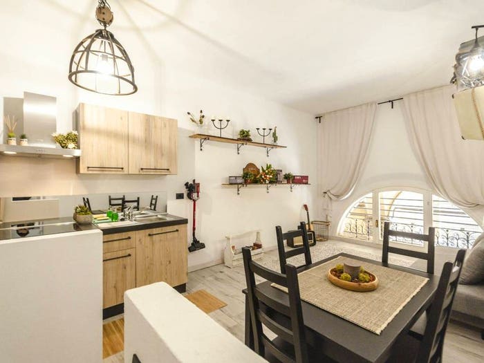 Appartamento trilocale in affitto in Via dell'Indipendenza, Irnerio, Bologna