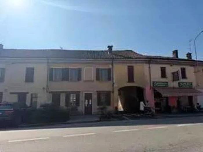 Casa con 5 locali in vendita in Piazza Della Repubblica, Centro, Lomello