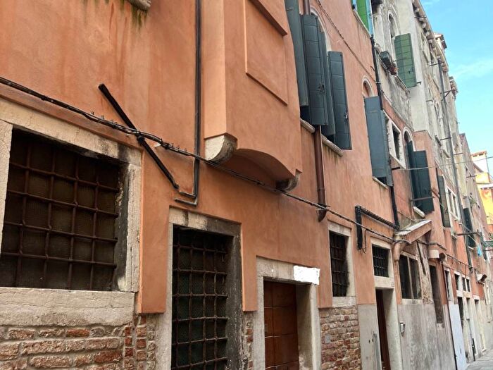 Appartamento quadrilocale in vendita in Santa Croce, Venezia