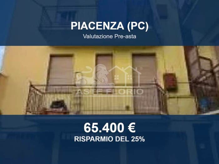 Appartamento con 5 locali in vendita in Via Montebello, Clinica Piacenza Infrangibile, Piacenza