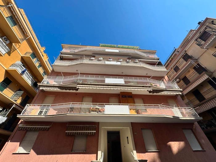 Appartamento bilocale in vendita in Via Privata Genova Bocchi Bianchi, Centro, Alassio