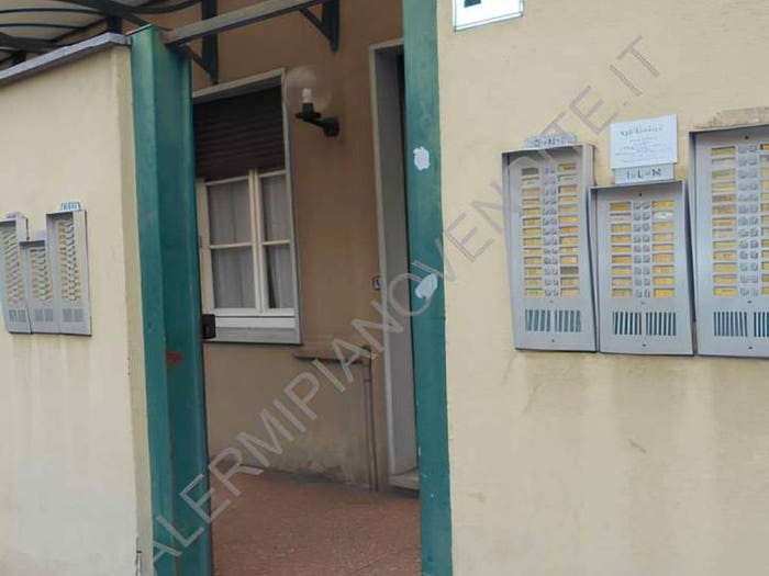 Appartamento trilocale in vendita in Via Medeghino, Cermenate Abbiategrasso, Milano