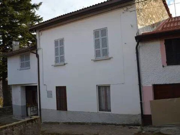 Casa trilocale in vendita in Centro, Ferriere