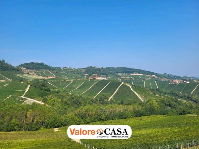 Casa con 6 locali in vendita in Via della Chiesa, Centro, Monforte d'Alba