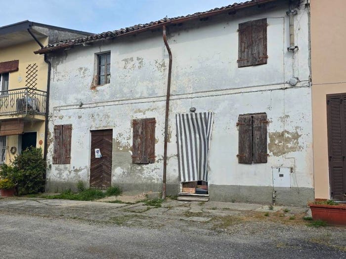 Casa quadrilocale in vendita in Via Vallazza, Centro, Caselle Landi