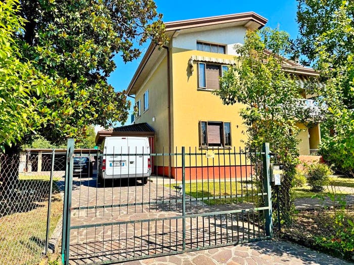 Appartamento con 5 locali in vendita in Torre, Pordenone