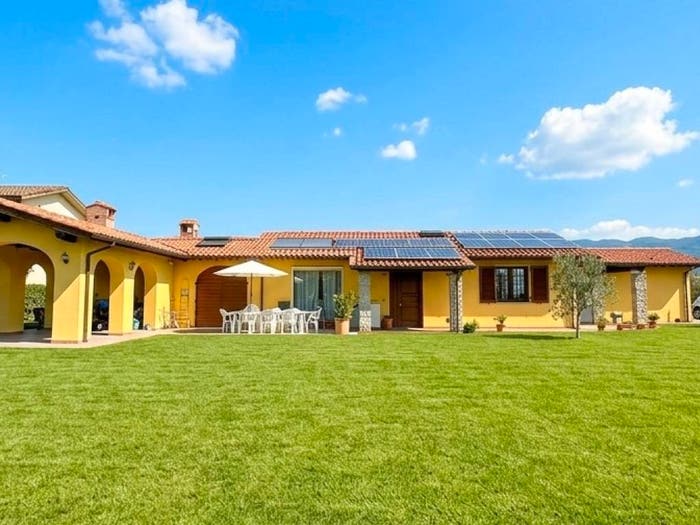 Casa con 5 locali in vendita in Buggiano