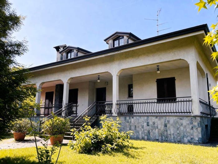 Casa con 5 locali in vendita in Via Francesco Petrarca, Basilicanova, Montechiarugolo