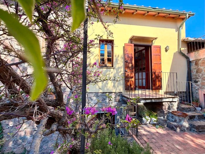 Casa quadrilocale in vendita in Via Dè Mari, Centro, Capraia Isola