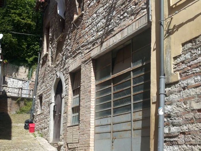 Appartamento quadrilocale in vendita in Via Giuseppe Mazzini, Centro, Pergola