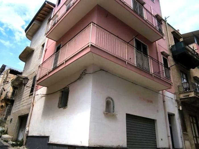Casa quadrilocale in vendita in Via Antonio Mordini, Centro, Misilmeri