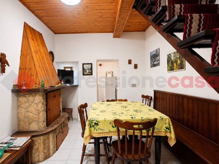 Appartamento con 5 locali in vendita in Via del Plebiscito, Centro, Vico nel Lazio