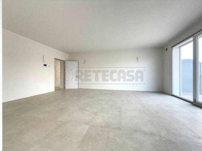 Appartamento trilocale in vendita in Via Monte Summano, Costabissara
