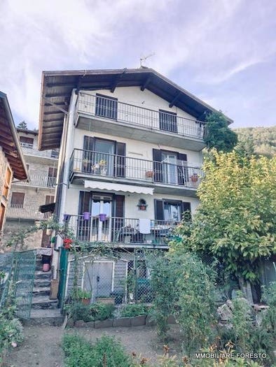Casa quadrilocale in vendita in Frazione Roncaglia Sopra, Civo