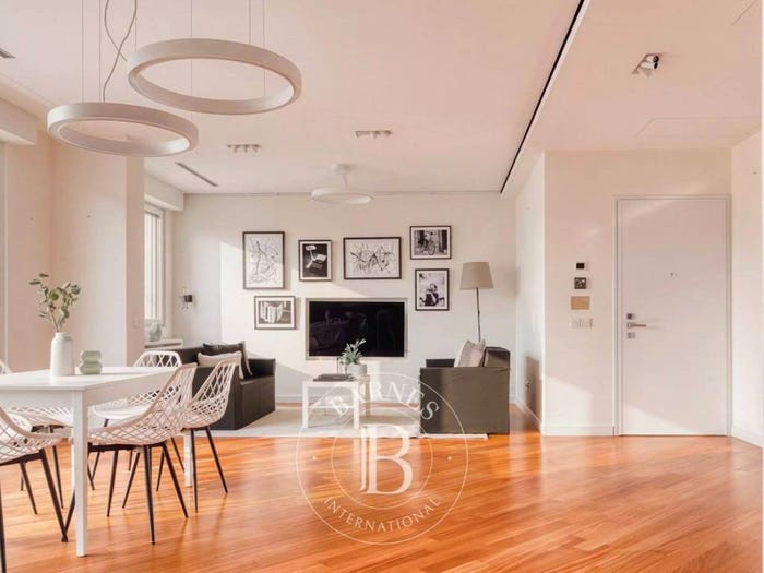 Appartamento con 6 locali in vendita in Via Paullo, Cadore, Milano