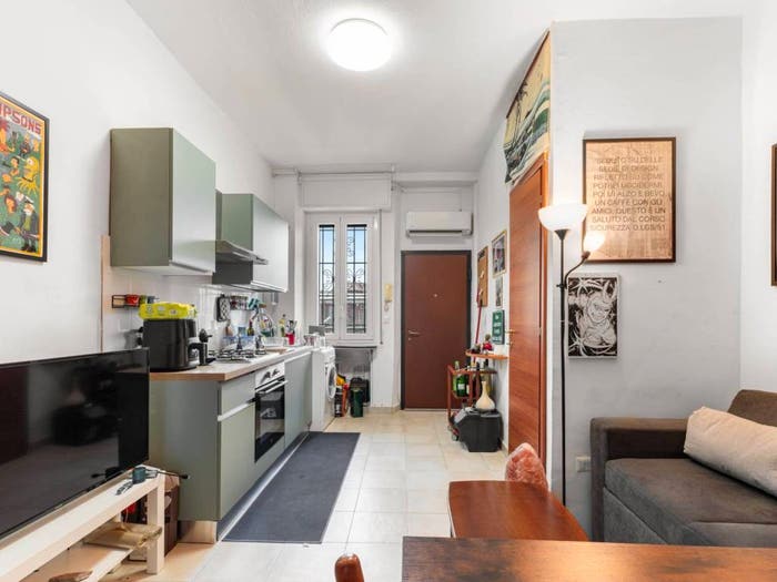 Appartamento bilocale in vendita in Via Santa Rita da Cascia, Famagosta, Milano